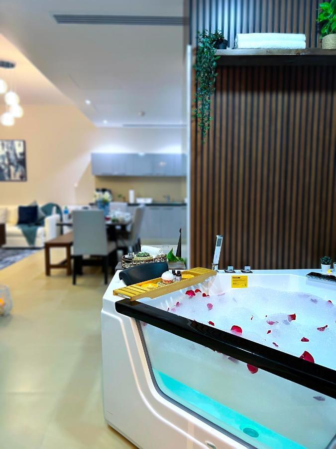 Apartment Stylish With A Jacuzzi Muscat